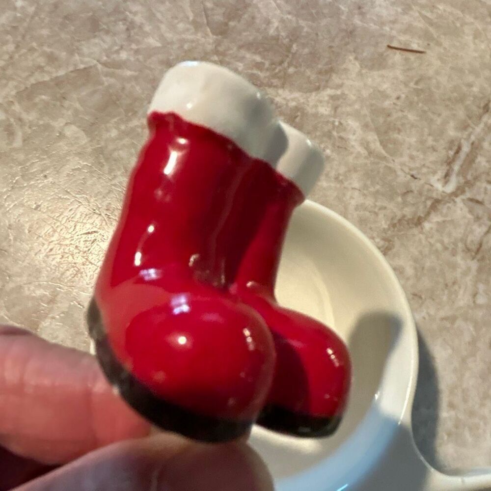 Faux NORA FLEMING Santa Boots Plate Decoration